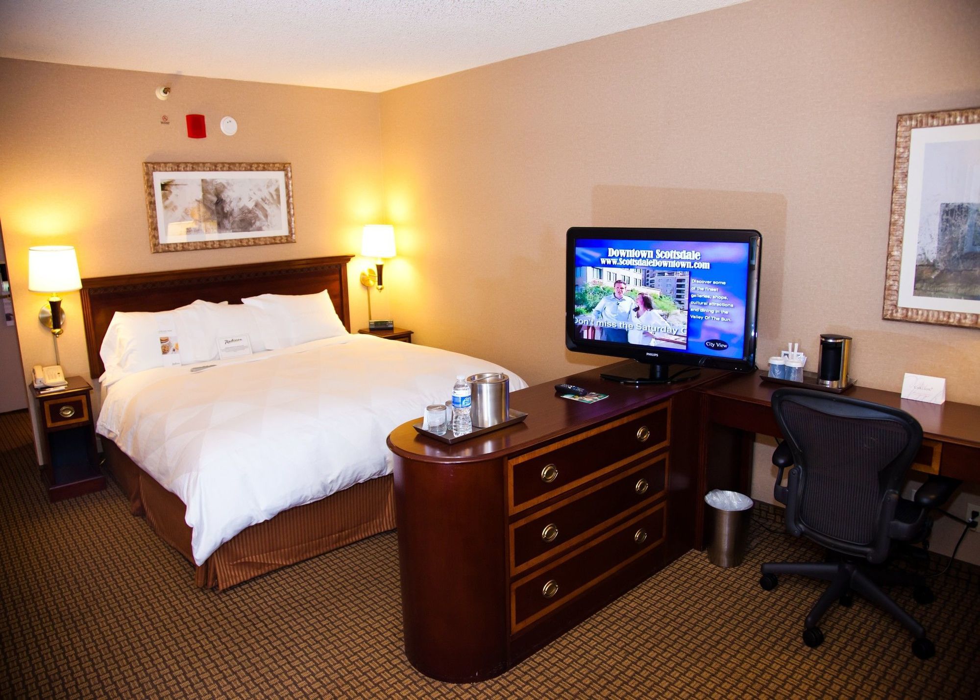 Radisson Hotel Phoenix Airport Номер фото